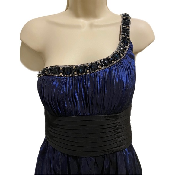 REVOLVE La Femme One Shoulder Dress, Party Prom Wedding Guest, Blue Fit & Flare - Picture 1 of 6